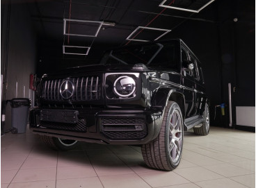 Оклейка Mercedes G63 AMG пленкой